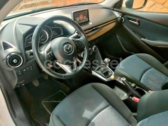mazda mazda ge 2017 03 barcelona