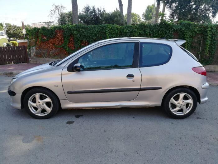 PEUGEOT 206 2.O HDi - Imagen 3