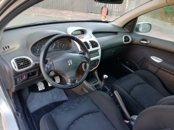 PEUGEOT 206 2.O HDi - Imagen 6