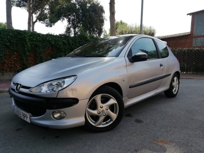 PEUGEOT 206 2.O HDi