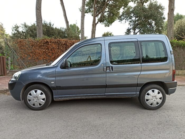 Peugeot Partner Combi 2.0 Hdi - Imagen 2