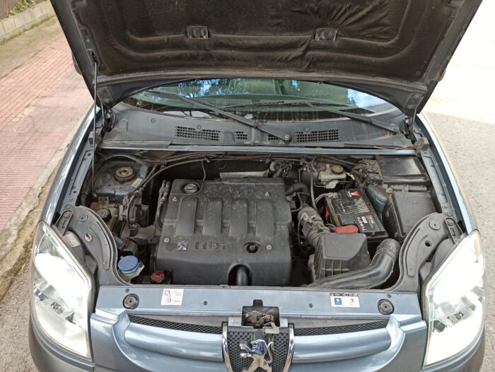 Peugeot Partner Combi 2.0 Hdi - Imagen 7