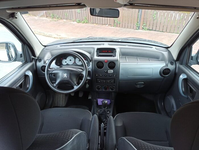 Peugeot Partner Combi 2.0 Hdi - Imagen 9