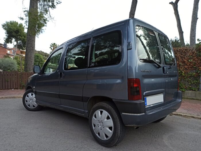 Peugeot Partner Combi 2.0 Hdi - Imagen 3