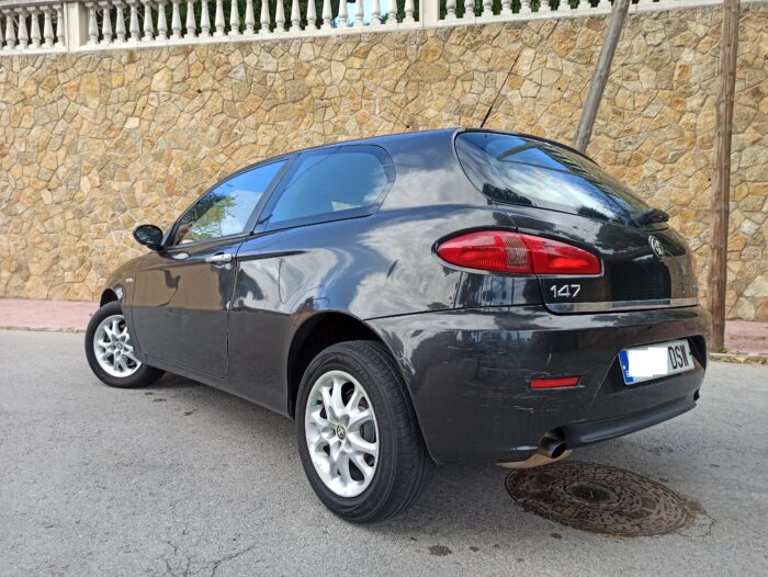ALFA ROMEO 147 1.6 Twinspark - Imagen 3