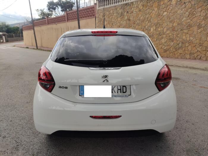 PEUGEOT 208 - Imagen 4