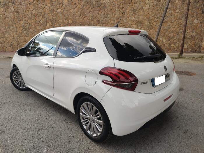 PEUGEOT 208 - Imagen 3