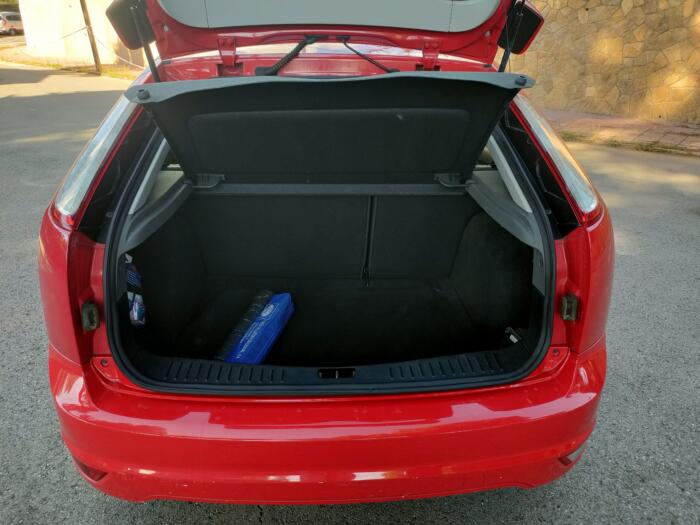 FORD FOCUS 1.6i - Imagen 12