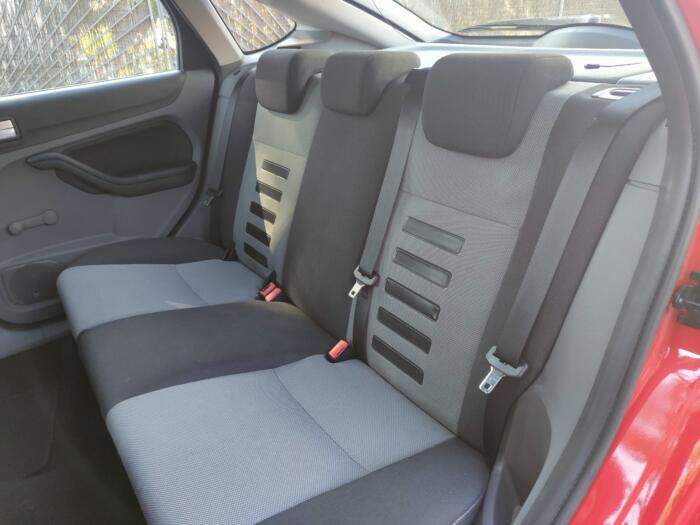 FORD FOCUS 1.6i - Imagen 11