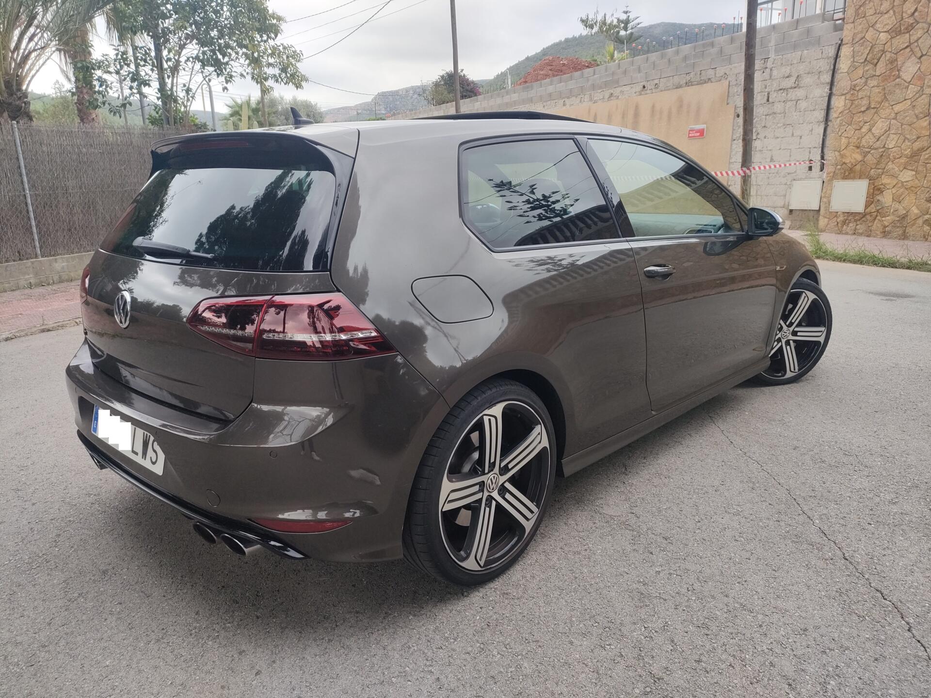VOLKSWAGEN GOLF R - Imagen 5