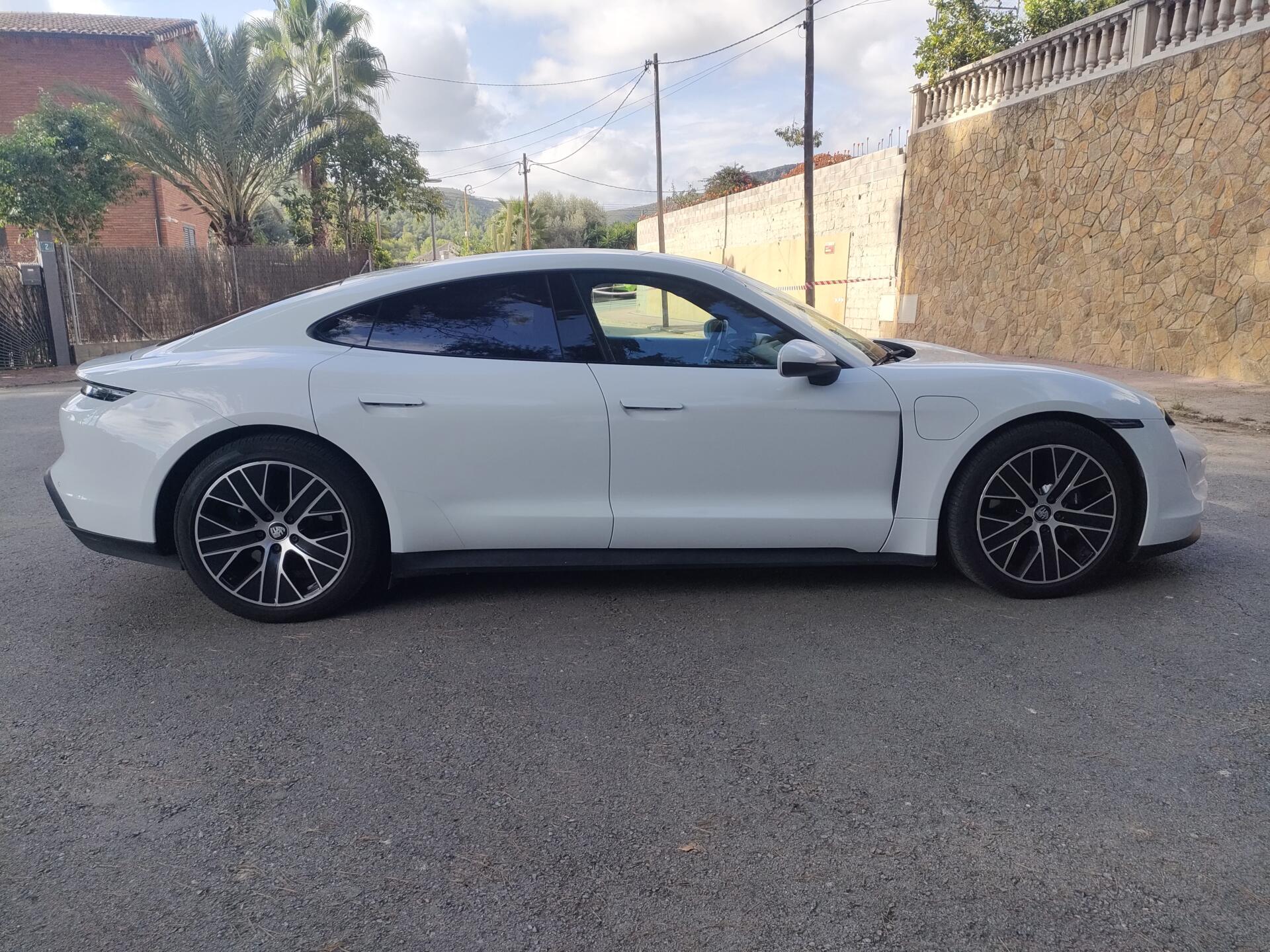 PORSCHE Taycan Performance Plus - Imagen 6