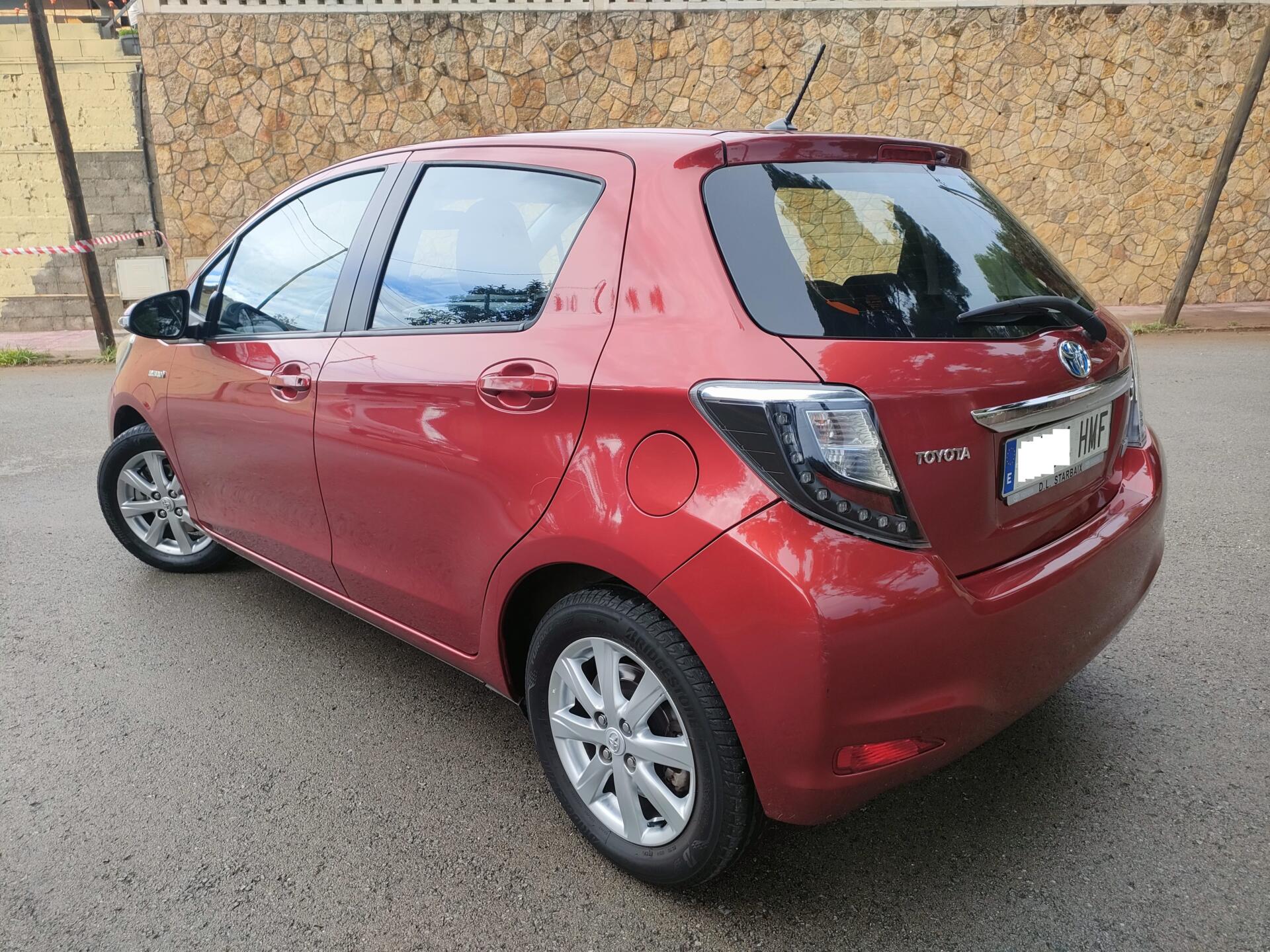 TOYOTA Yaris Hybrid - Imagen 3
