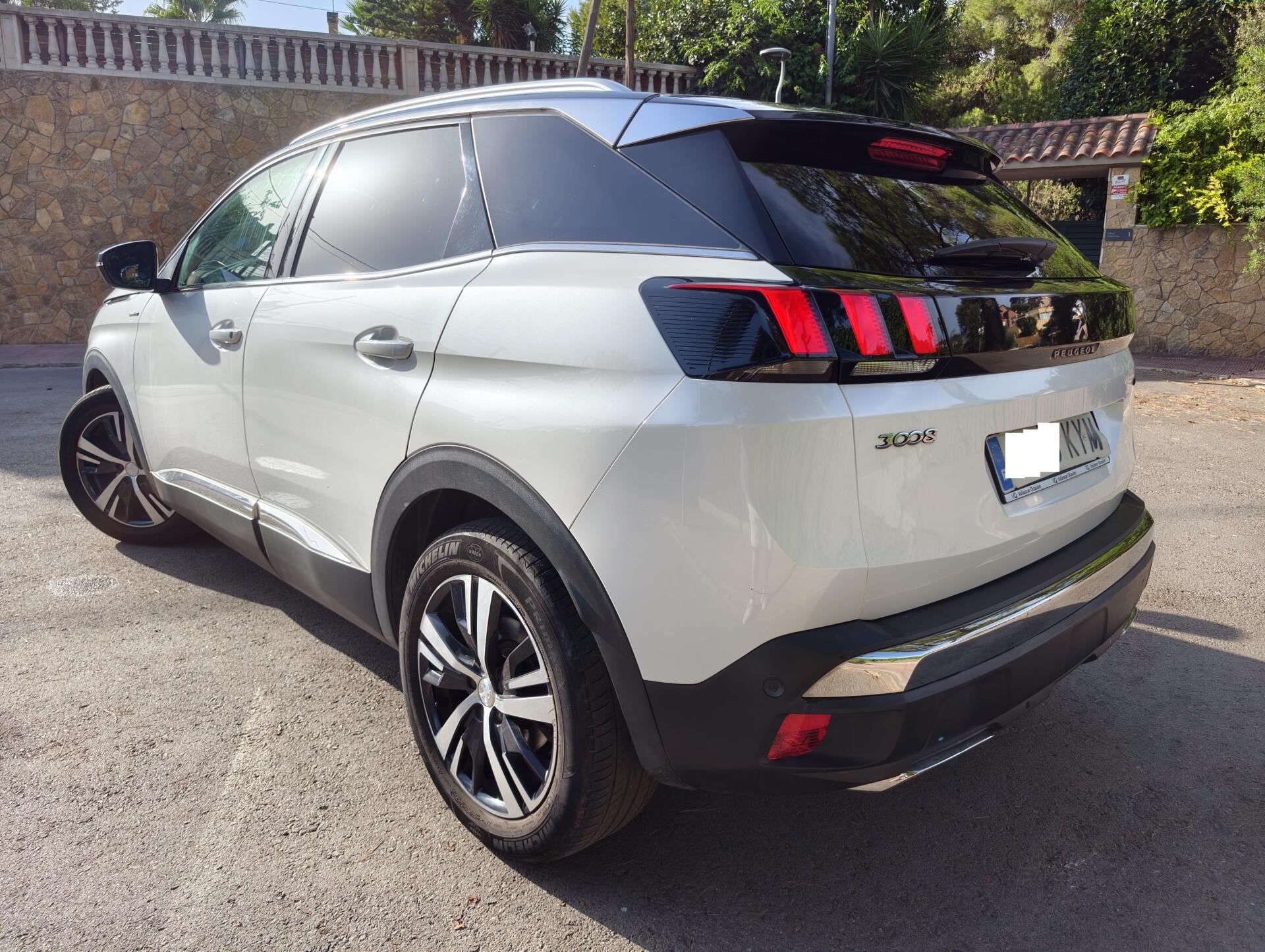 PEUGEOT 3008 1.5 HDi Aut - Imagen 3