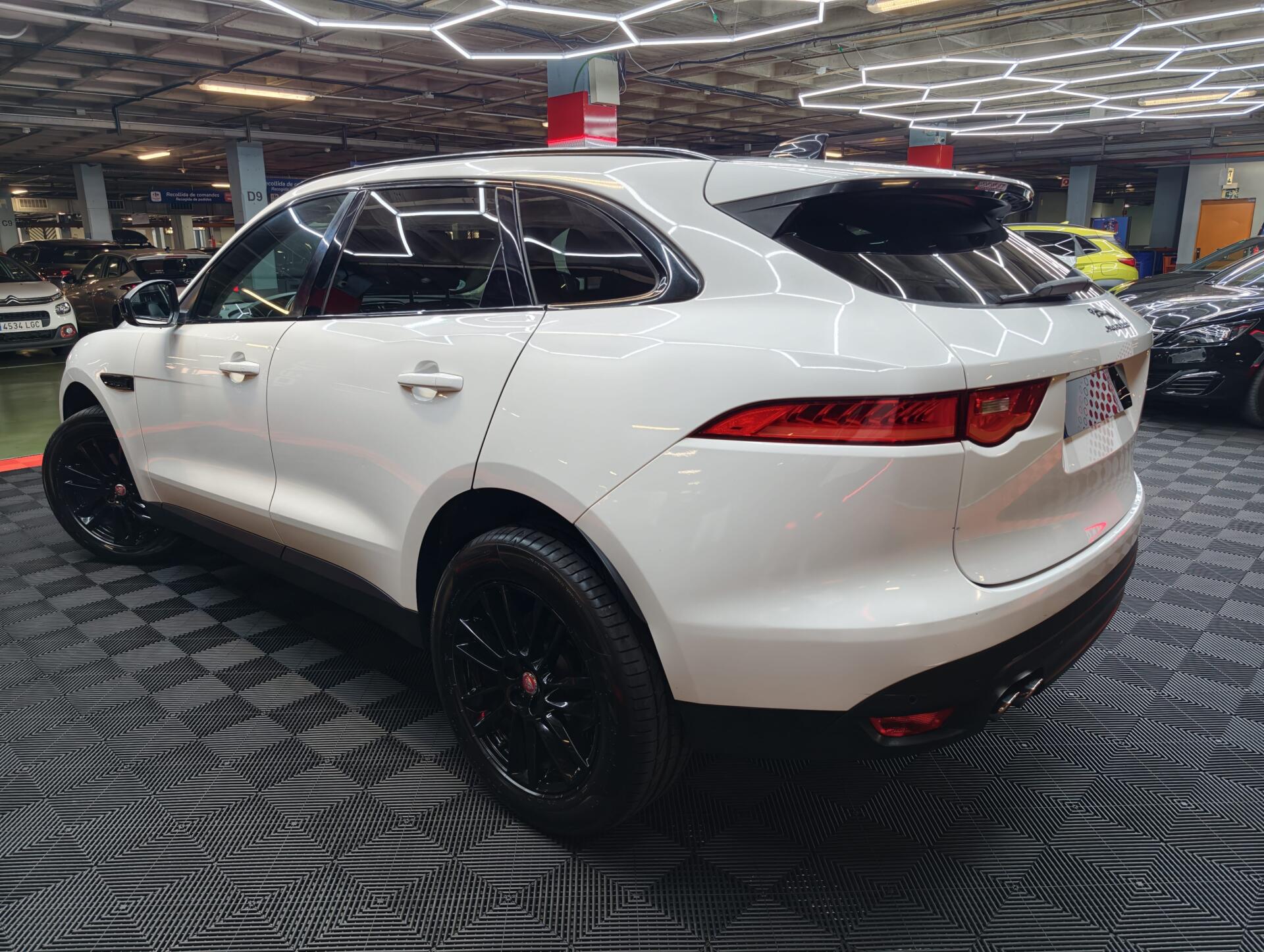 Jaguar F-PACE 4WD - Imagen 3