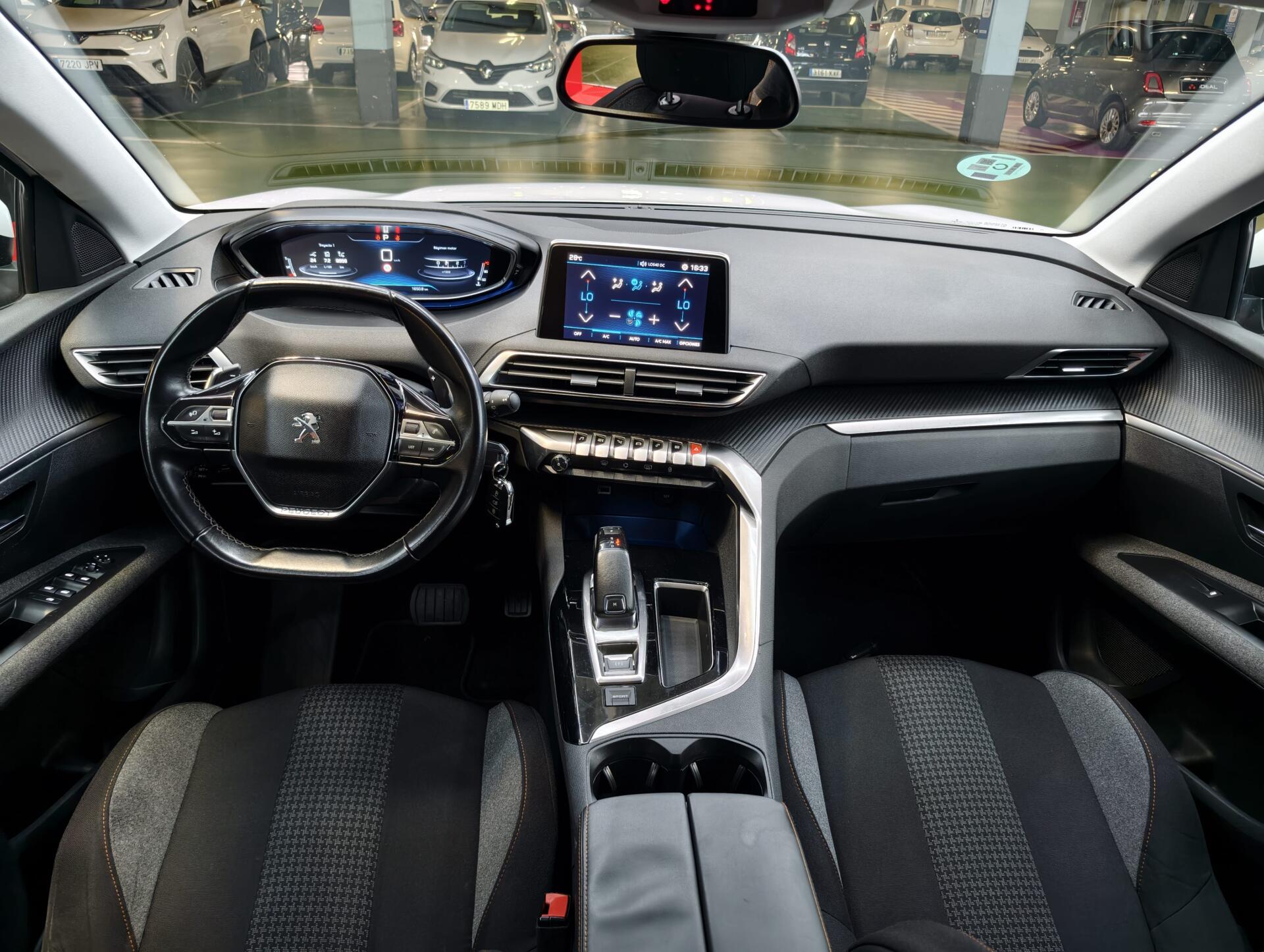 Peugeot 3008 EAT8 - Imagen 6